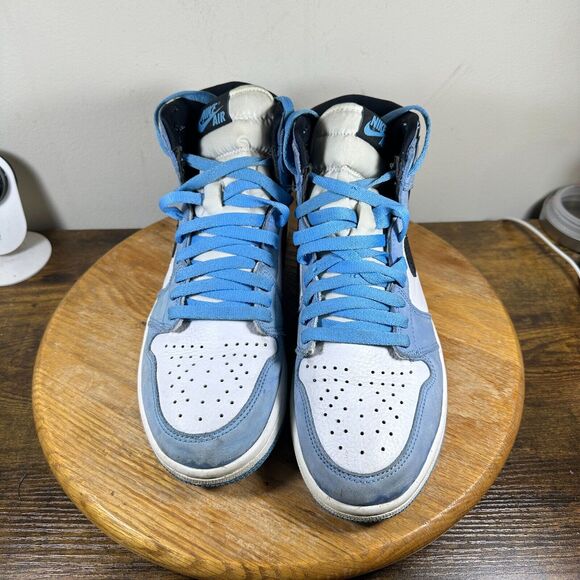 Nike Air Jordan 1 High OG UNC University Blue Mens Size 9 Shoes 555088-134 - Picture 2 of 8